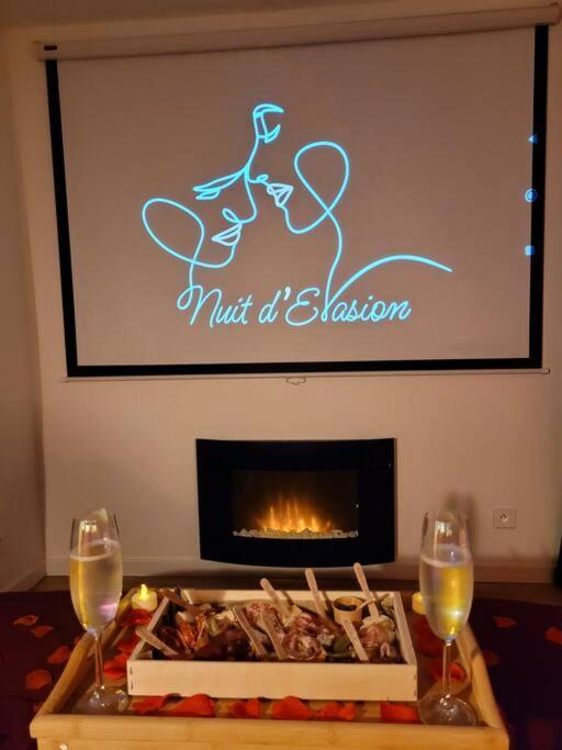 Nuit D'Evasion Love Room Avec Baignoire Balneotherapie Toulon Kültér fotó