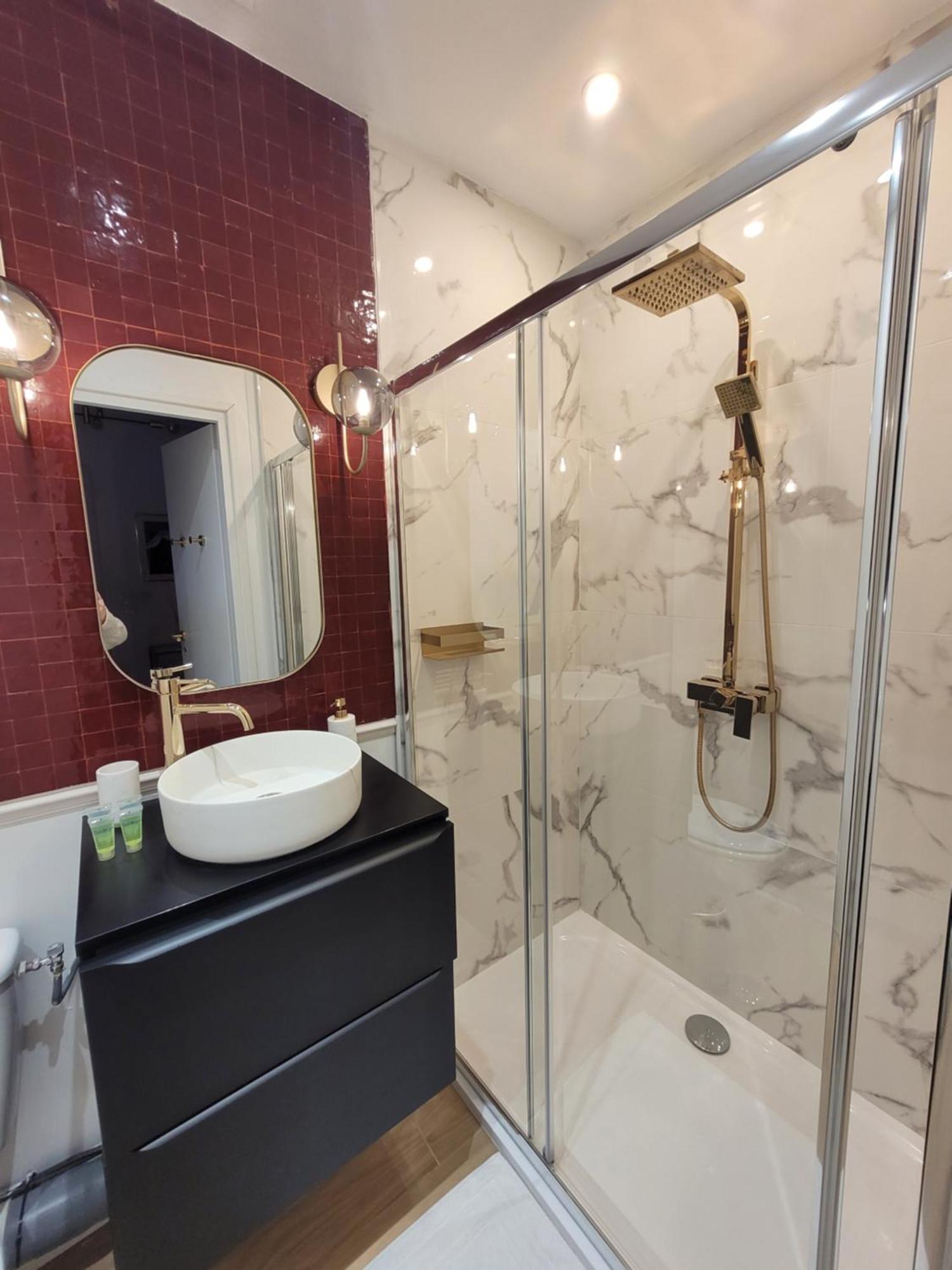 Nuit D'Evasion Love Room Avec Baignoire Balneotherapie Toulon Kültér fotó