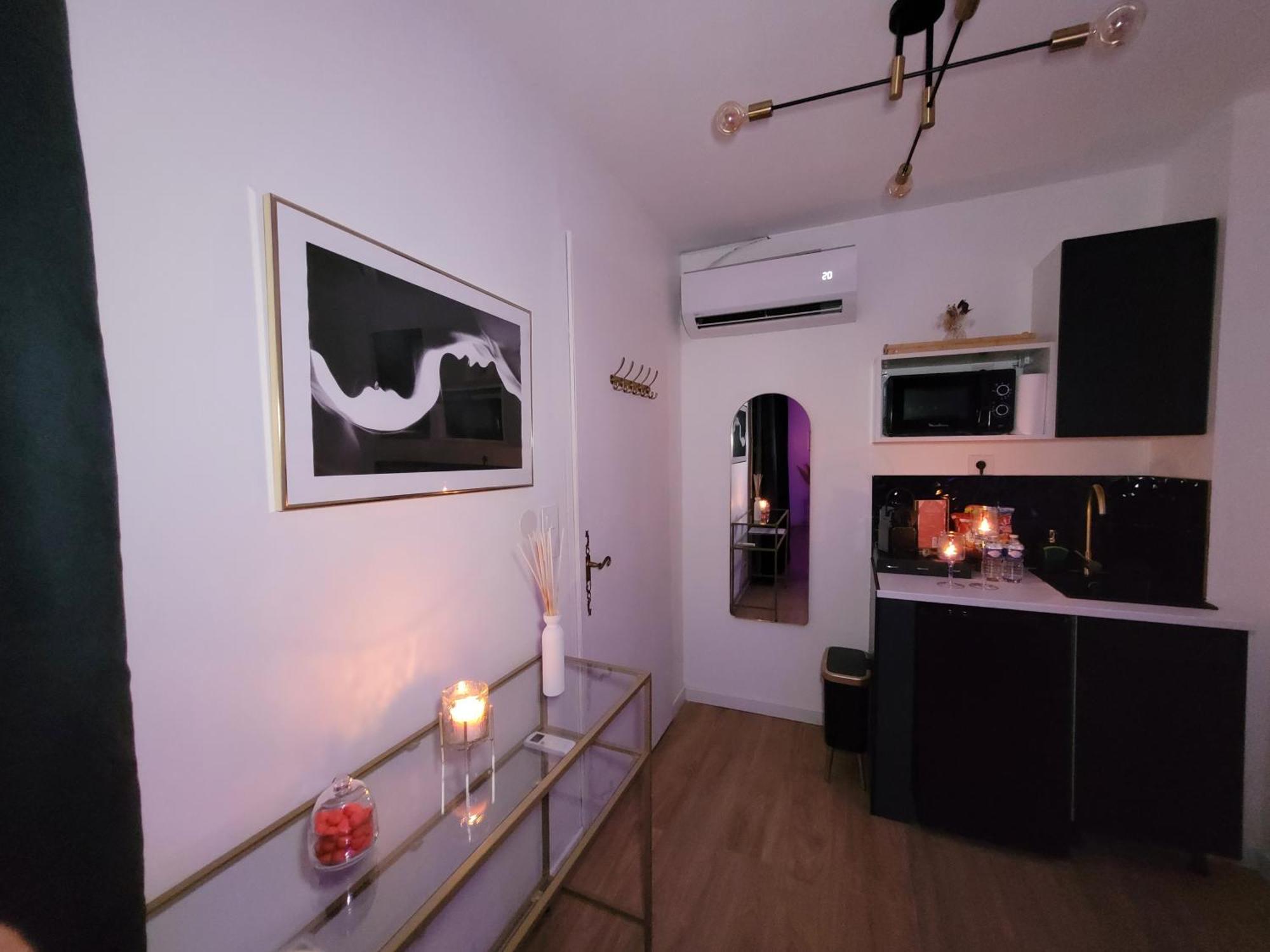 Nuit D'Evasion Love Room Avec Baignoire Balneotherapie Toulon Kültér fotó
