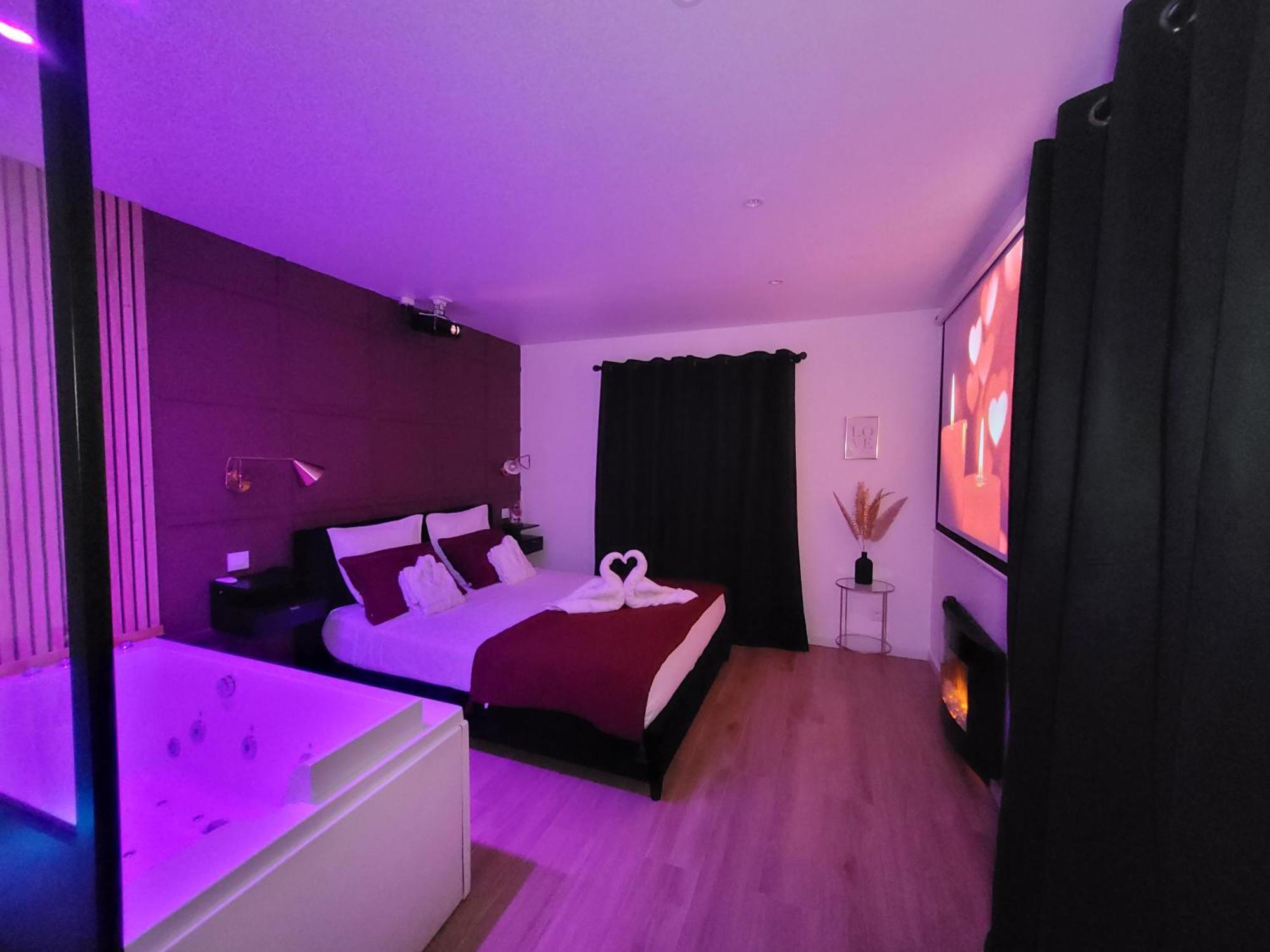 Nuit D'Evasion Love Room Avec Baignoire Balneotherapie Toulon Kültér fotó